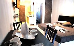 Eleana Apartments